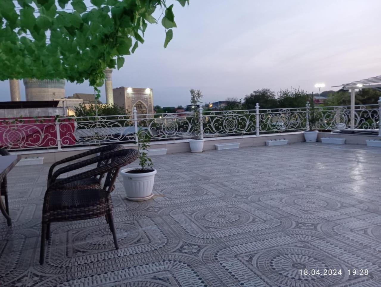 Daniyar Guest House Samarkand Exteriör bild